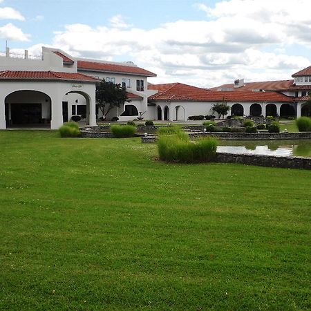 Regalia Hotel & Conference Center Village of Four Seasons Exteriör bild